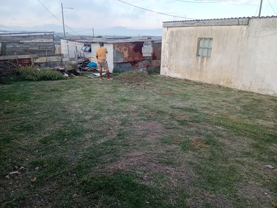 1 Bedroom Property for Sale in Kwanonqaba Western Cape